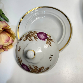 Масленка с низкими бортами Сумский ФЗ 1974-84гг. Фарфор, деколь, позолота. Фабр недочет на пимпочке. Картинка 3